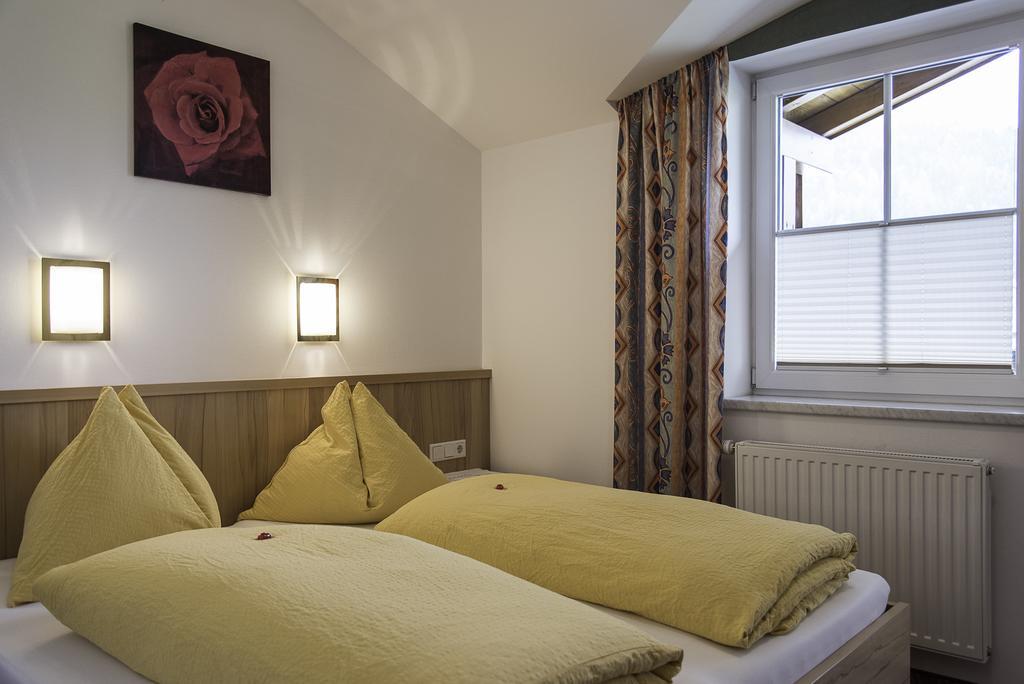 Maison d'hôtes Gasthof Brentwirt à Leogang Chambre photo